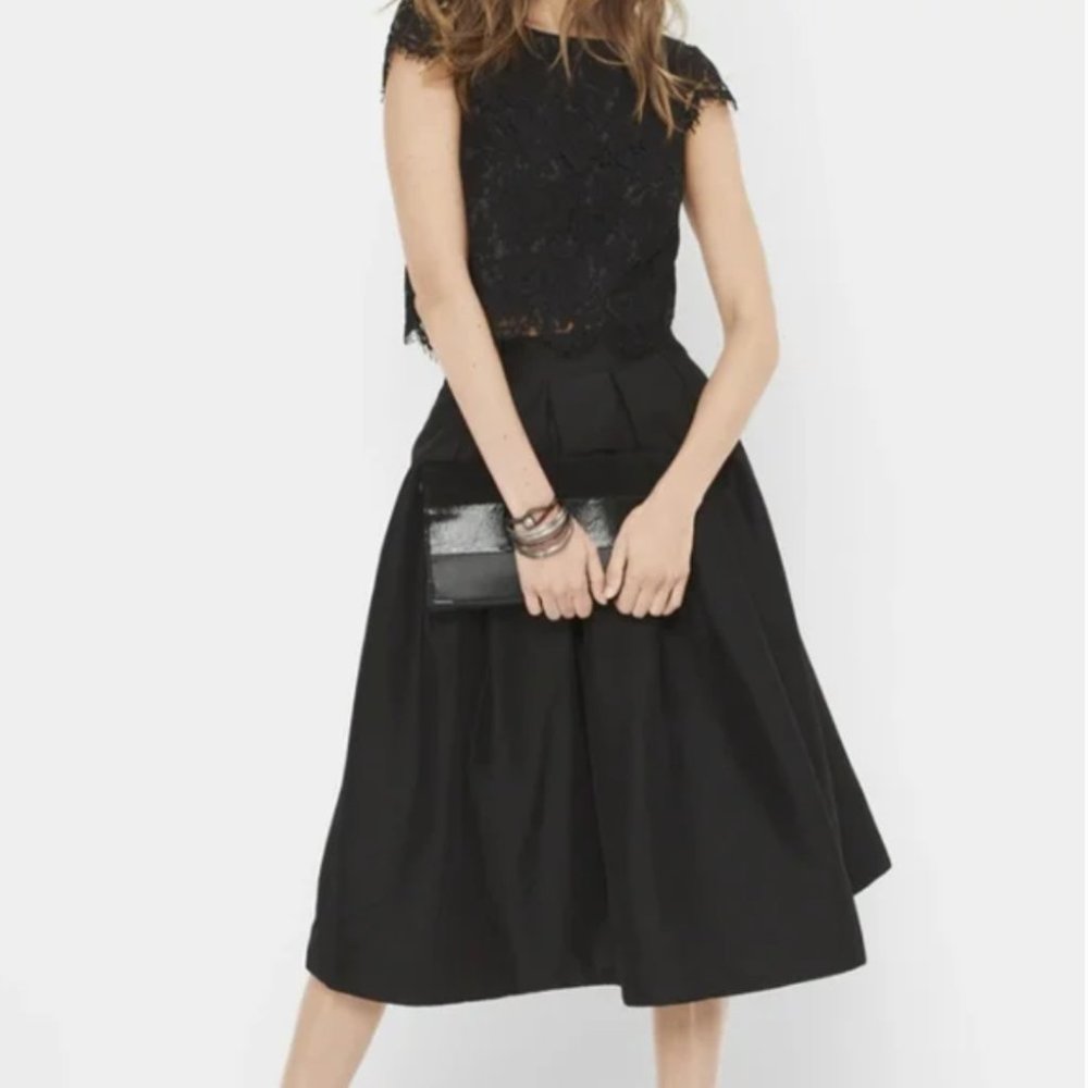White House Black Market Pleated Taffeta Midi Skirt (Color: BLACK, Size: 4)